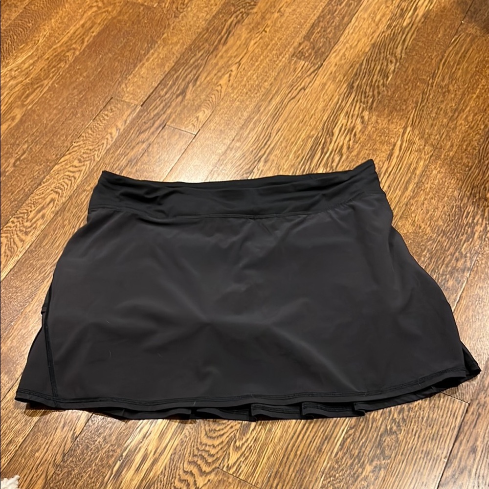 lululemon athletica Black Skort size 8
